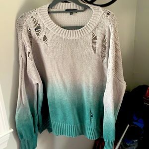 Women’s sweater from VICI